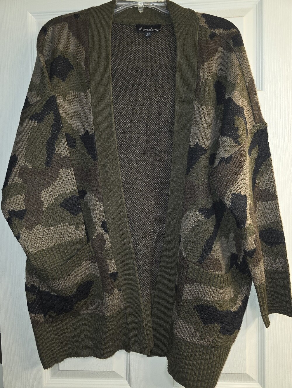 Women's Plus Alison Andrews Camo Cardigan Sweater 1X